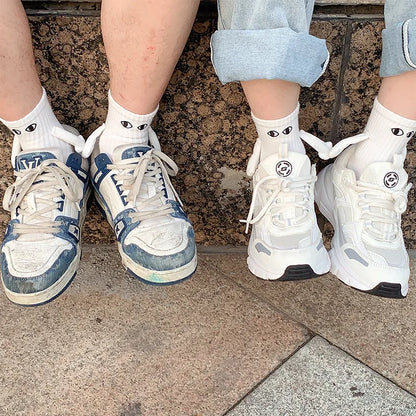 1 Pair Fashion Woman Socks Funny Creative Magnetic Attraction Hands Black White Cartoon Eyes Couples Socks